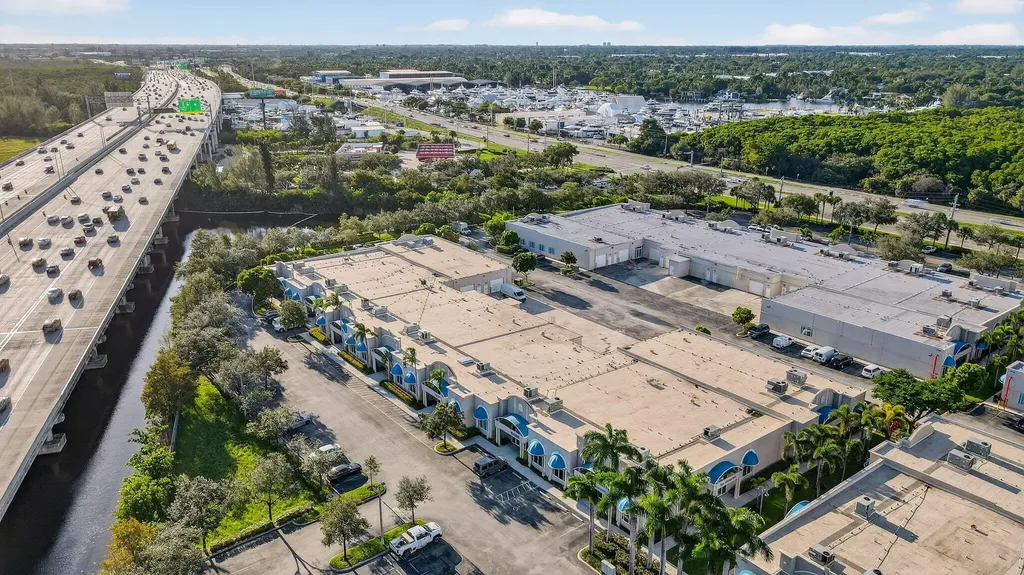 2890 W State Road 84 Fort Lauderdale FL 33312