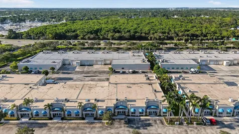 2890 W State Road 84 Fort Lauderdale FL 33312