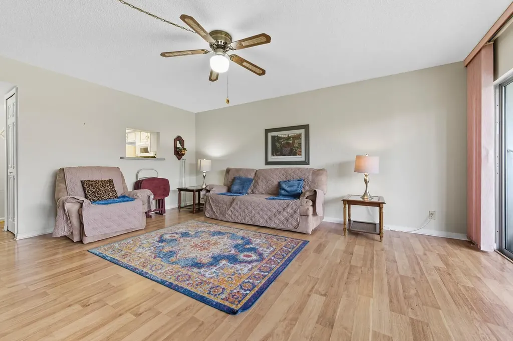 3075 Gardens East Drive Palm Beach Gardens FL 33410