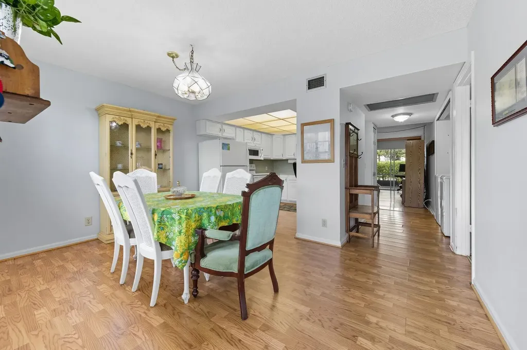 3075 Gardens East Drive Palm Beach Gardens FL 33410