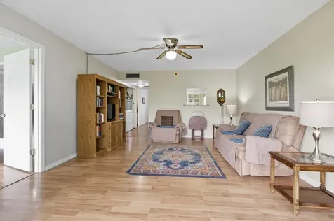 3075 Gardens East Drive Palm Beach Gardens FL 33410