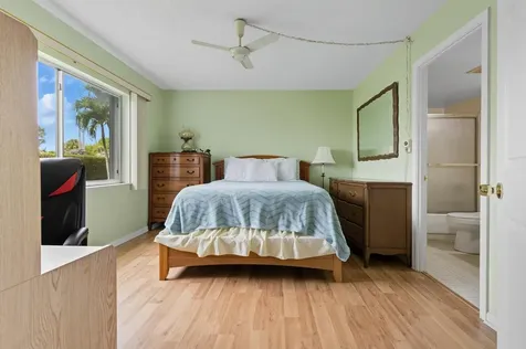 3075 Gardens East Drive Palm Beach Gardens FL 33410