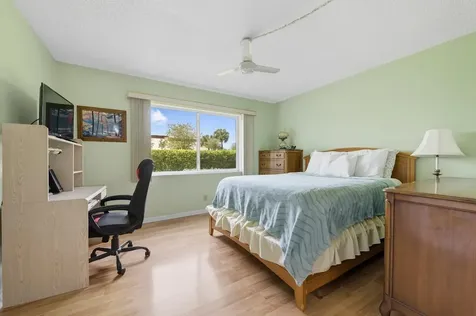 3075 Gardens East Drive Palm Beach Gardens FL 33410