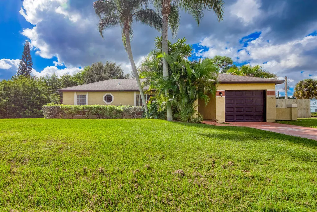 698 SW Todd Avenue Port St Lucie FL 34983