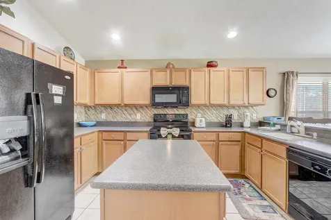 927 Orange Cosmos Boulevard Davenport FL 33837