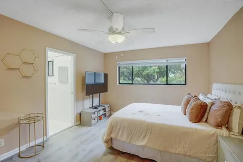 5190 Las Verdes Circle Delray Beach FL 33484