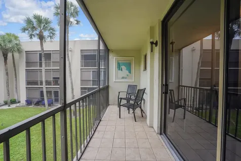 5190 Las Verdes Circle Delray Beach FL 33484