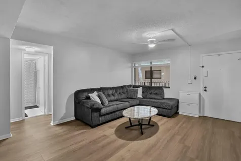 5190 Las Verdes Circle Delray Beach FL 33484