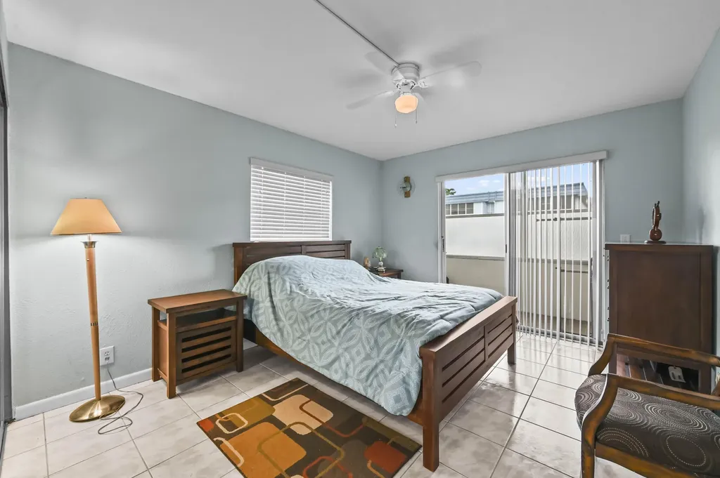 213 Brittany Delray Beach FL 33446