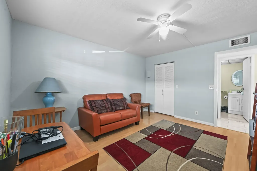 213 Brittany Delray Beach FL 33446