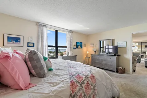 5480 N Ocean Drive Singer Island FL 33404