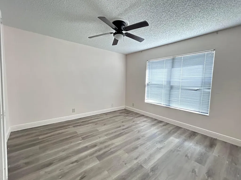 1525 Lake Crystal Drive West Palm Beach FL 33411