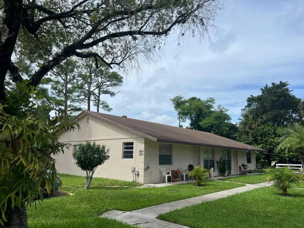 2621 SE Clayton Street Stuart FL 34997