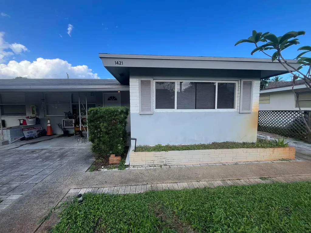 1421 SE 2nd Street Deerfield Beach FL 33441