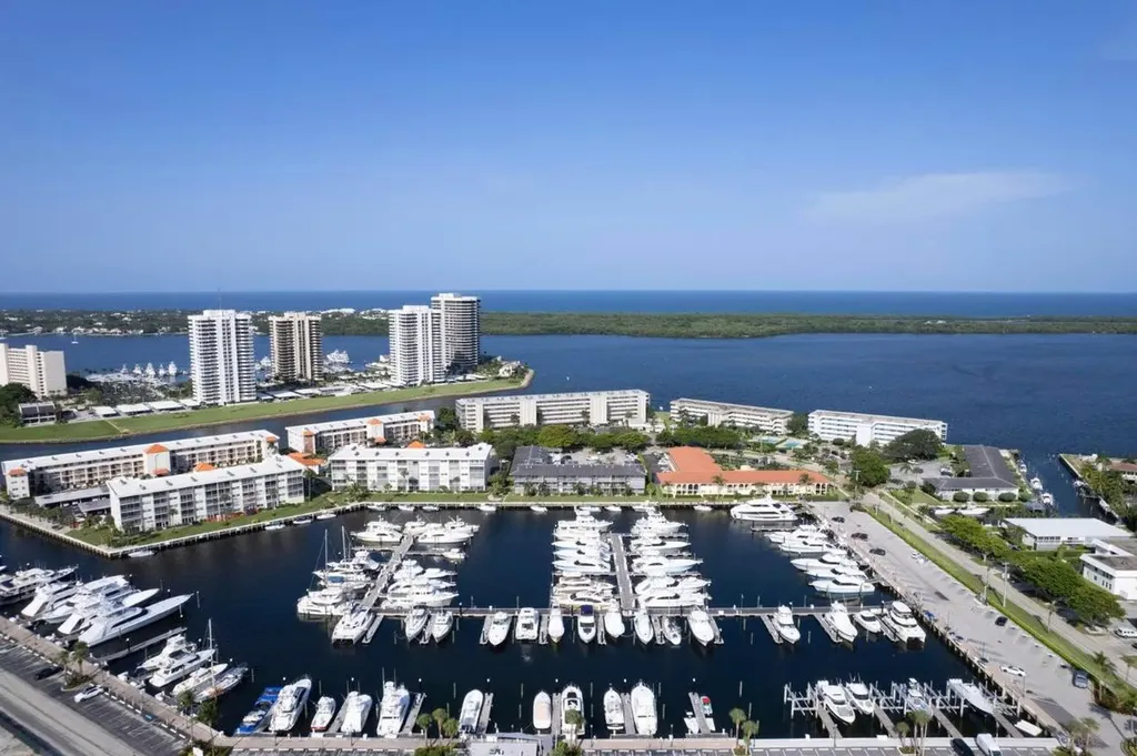 21 Yacht Club Drive North Palm Beach FL 33408