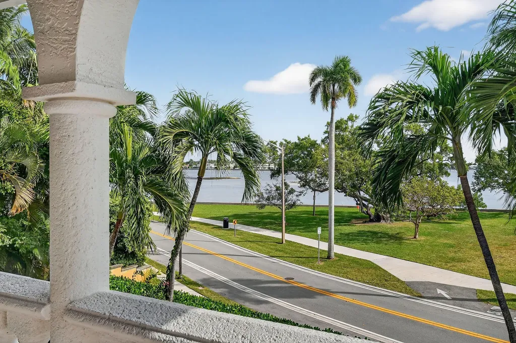 201 Avila Road West Palm Beach FL 33405