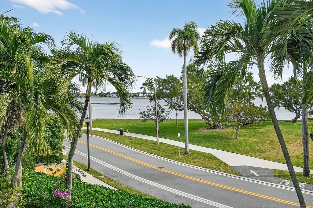 201 Avila Road West Palm Beach FL 33405
