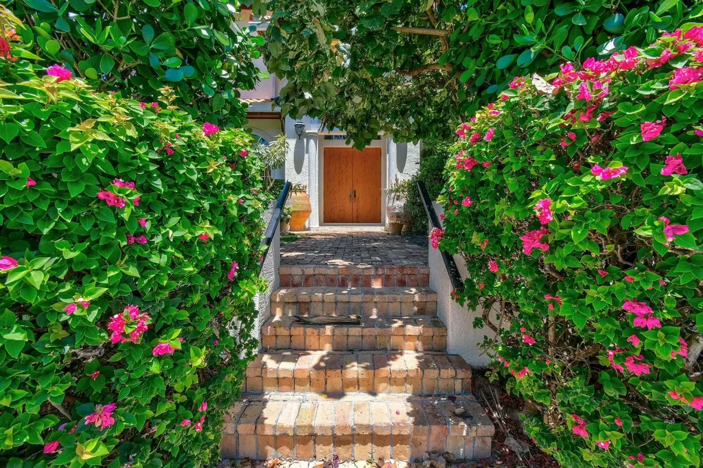 201 Avila Road West Palm Beach FL 33405