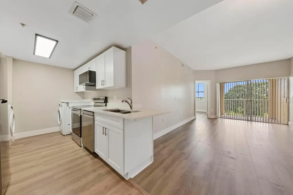 2060 Greenview Shores Boulevard Wellington FL 33414