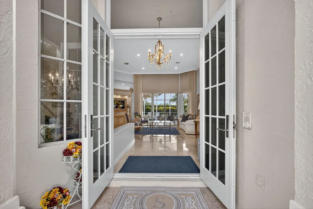 8784 Lakes Boulevard West Palm Beach FL 33412