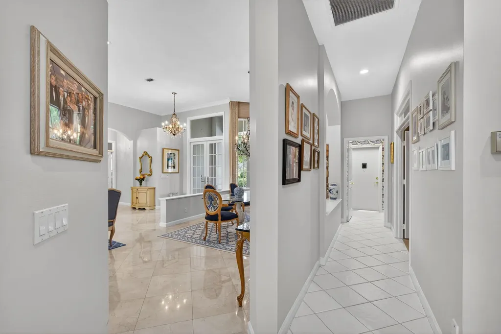 8784 Lakes Boulevard West Palm Beach FL 33412