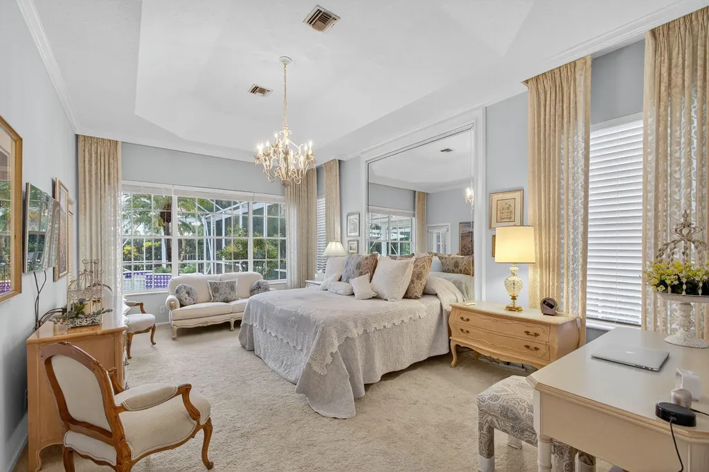 8784 Lakes Boulevard West Palm Beach FL 33412