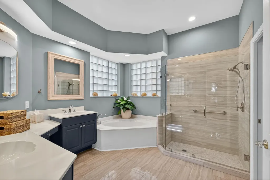8784 Lakes Boulevard West Palm Beach FL 33412