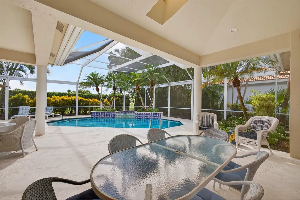 8784 Lakes Boulevard West Palm Beach FL 33412