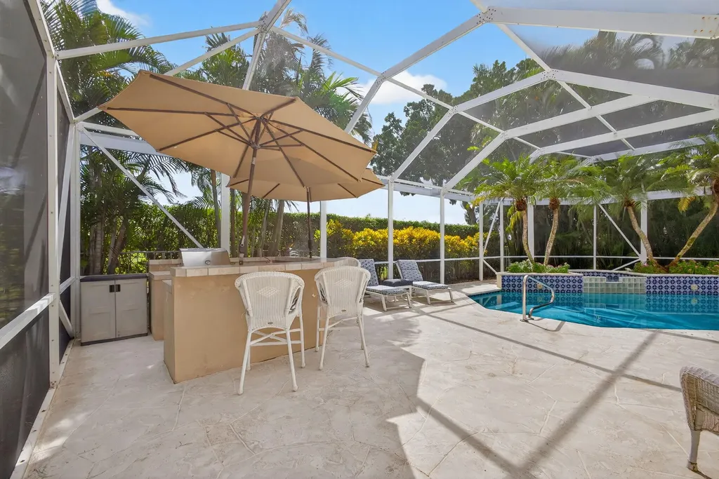 8784 Lakes Boulevard West Palm Beach FL 33412