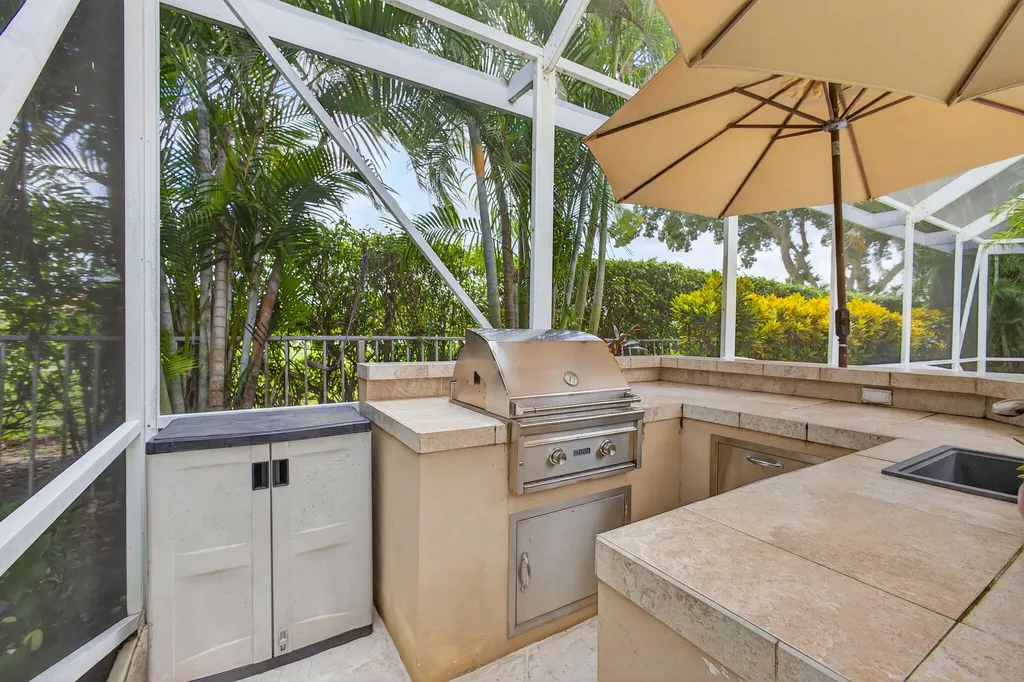 8784 Lakes Boulevard West Palm Beach FL 33412