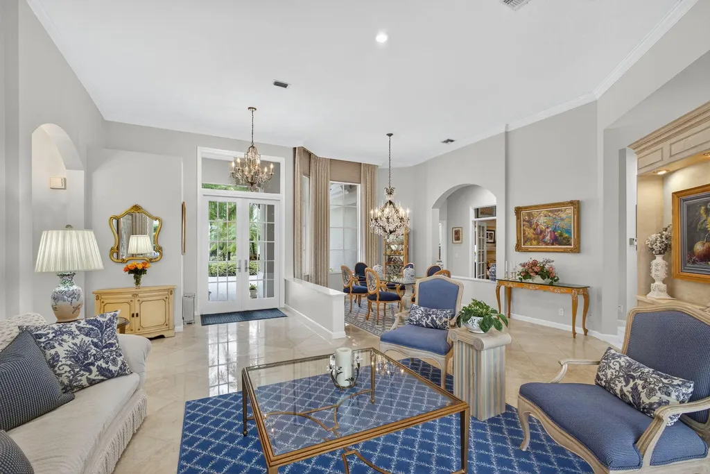 8784 Lakes Boulevard West Palm Beach FL 33412