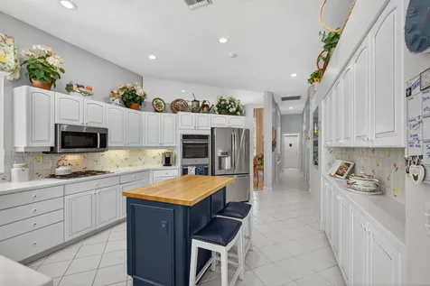8784 Lakes Boulevard West Palm Beach FL 33412