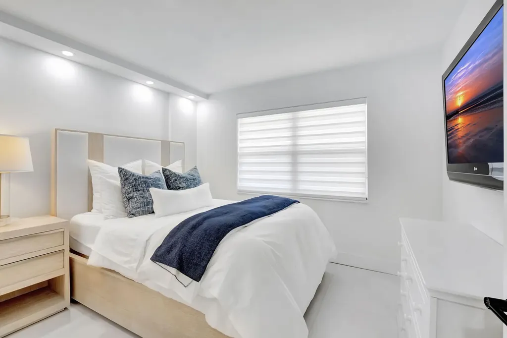 600 Egret Circle Delray Beach FL 33444