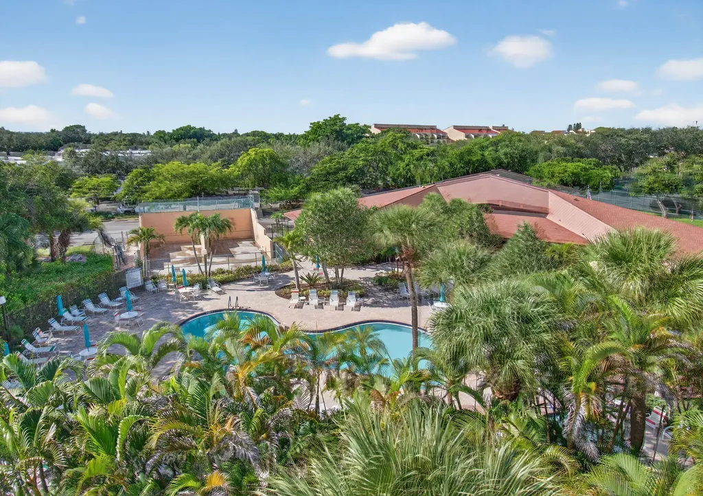 600 Egret Circle Delray Beach FL 33444