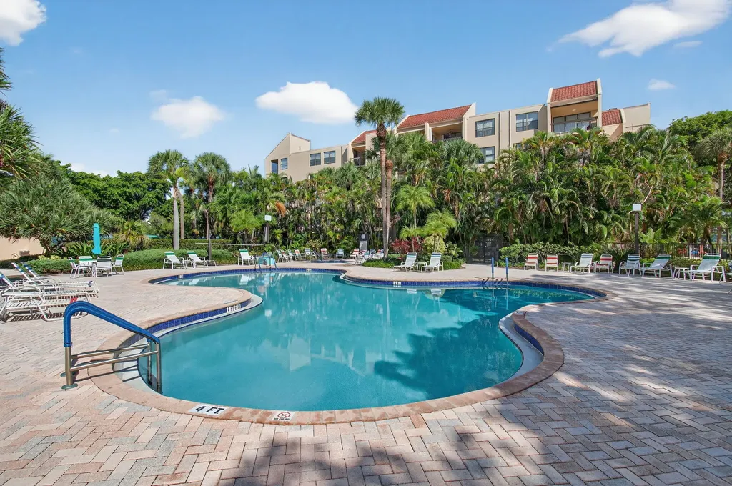 600 Egret Circle Delray Beach FL 33444