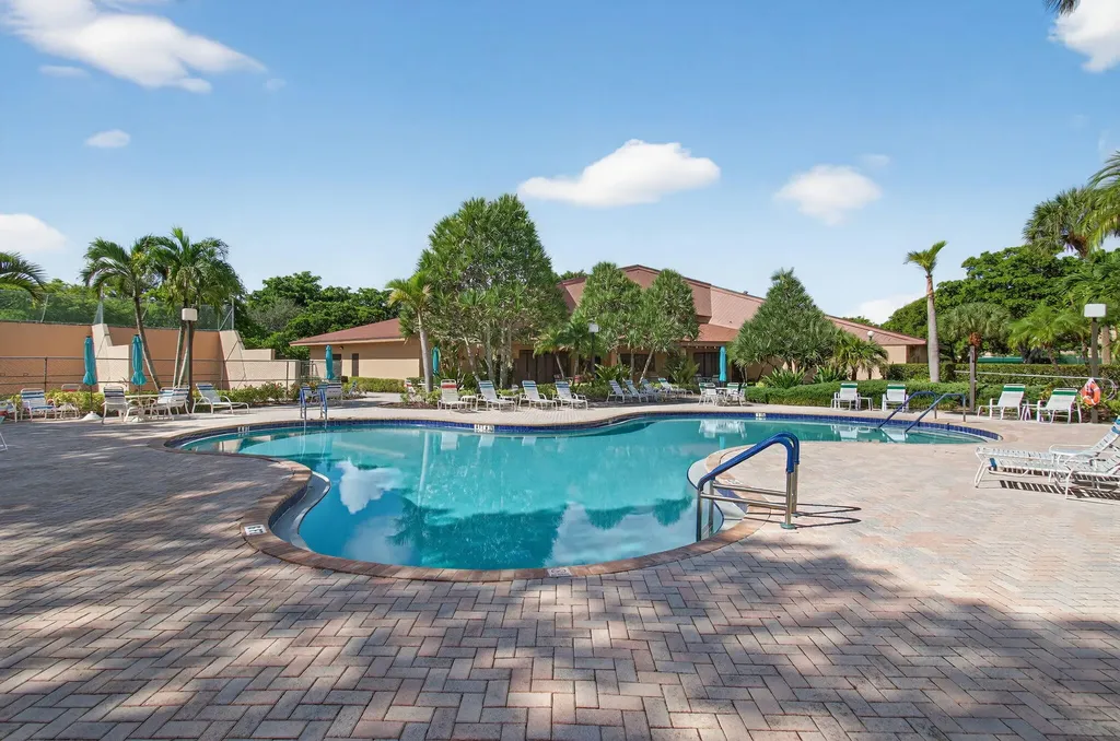 600 Egret Circle Delray Beach FL 33444