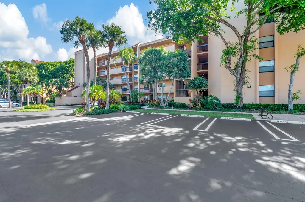 600 Egret Circle Delray Beach FL 33444