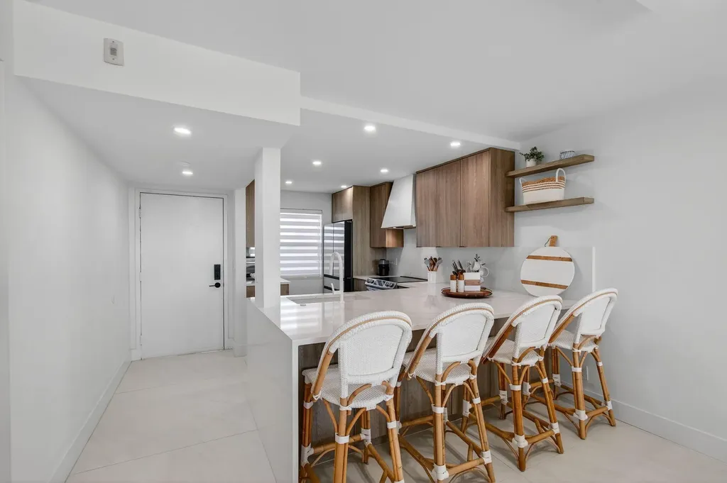 600 Egret Circle Delray Beach FL 33444