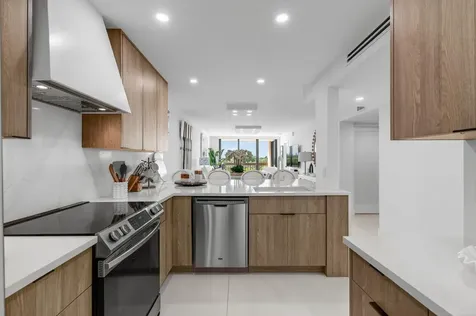 600 Egret Circle Delray Beach FL 33444