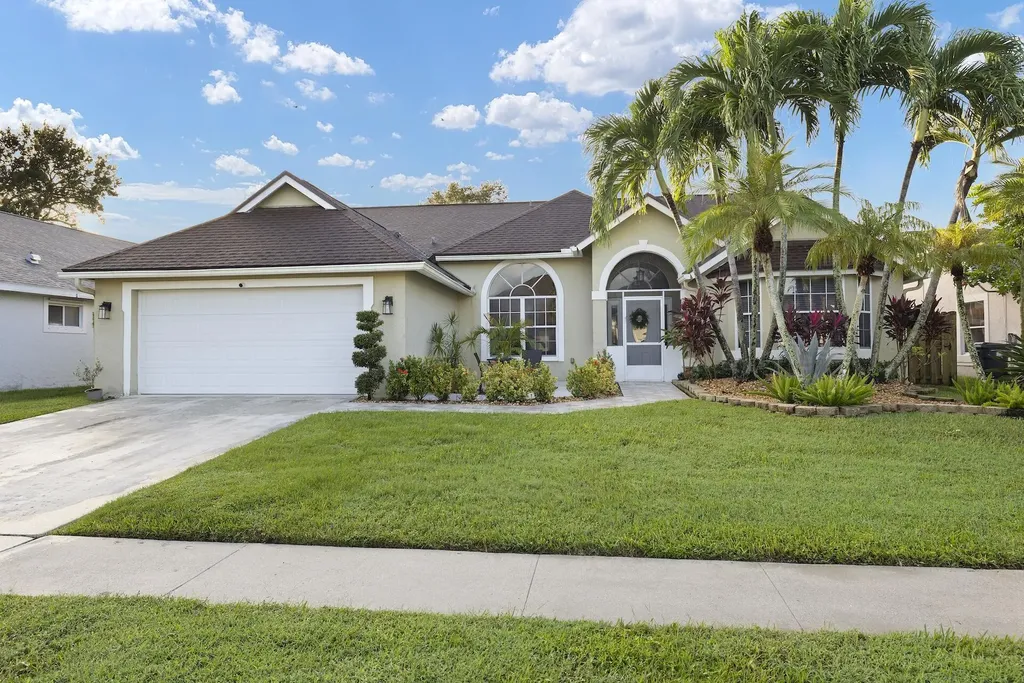 1380 Hideaway Bend Wellington FL 33414