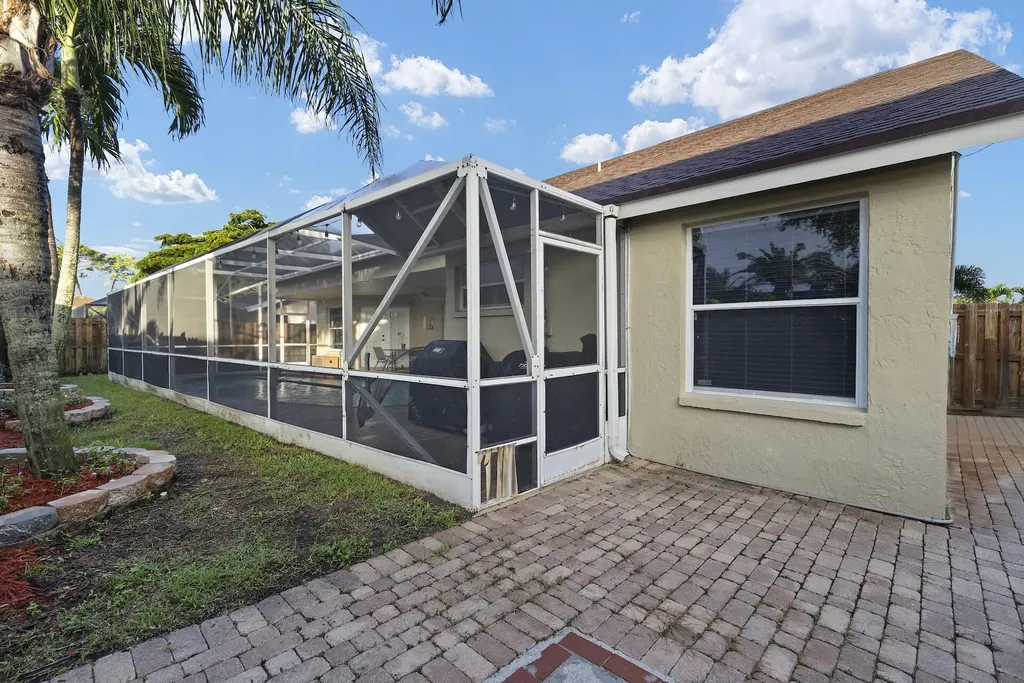 1380 Hideaway Bend Wellington FL 33414