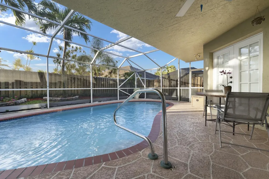1380 Hideaway Bend Wellington FL 33414