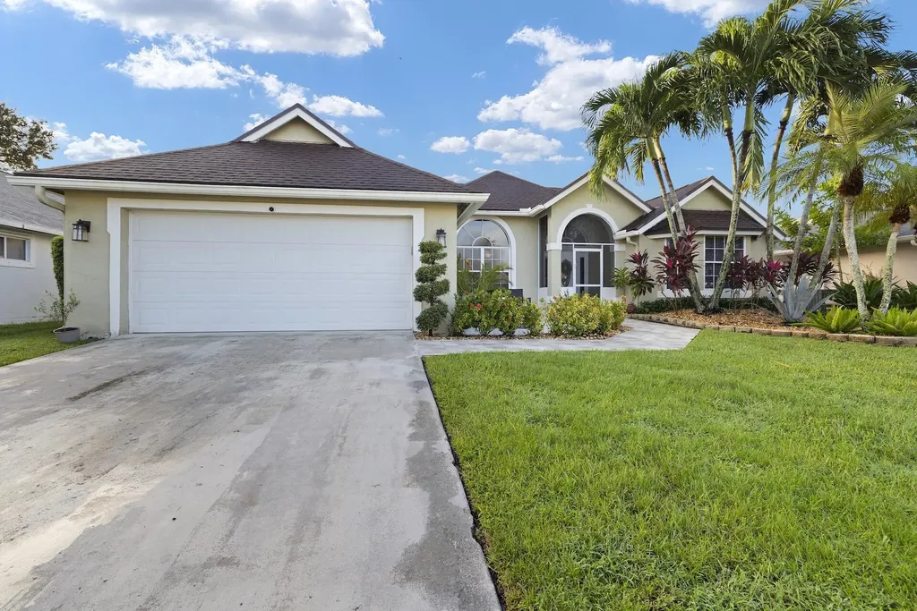 1380 Hideaway Bend Wellington FL 33414