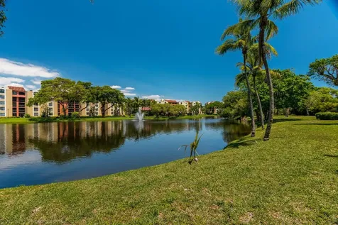 825 Egret Circle Delray Beach FL 33444