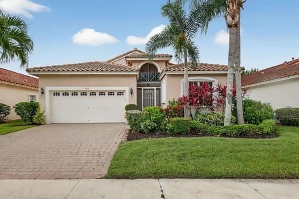 255 NW Toscane Trail Port St Lucie FL 34986