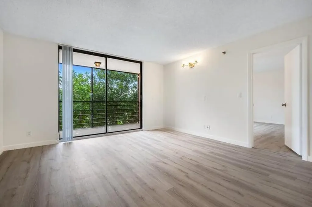 7770 Tahiti Lane Lake Worth FL 33467