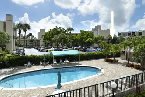 8 Royal Palm Way Boca Raton FL 33432