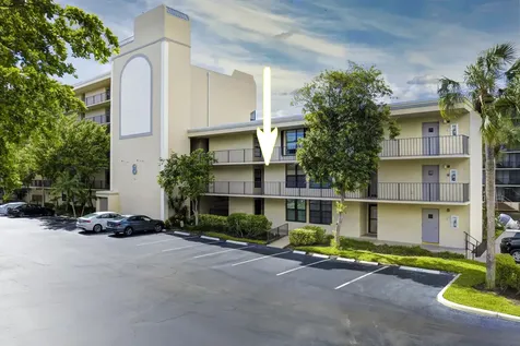 8 Royal Palm Way Boca Raton FL 33432