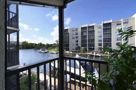 8 Royal Palm Way Boca Raton FL 33432