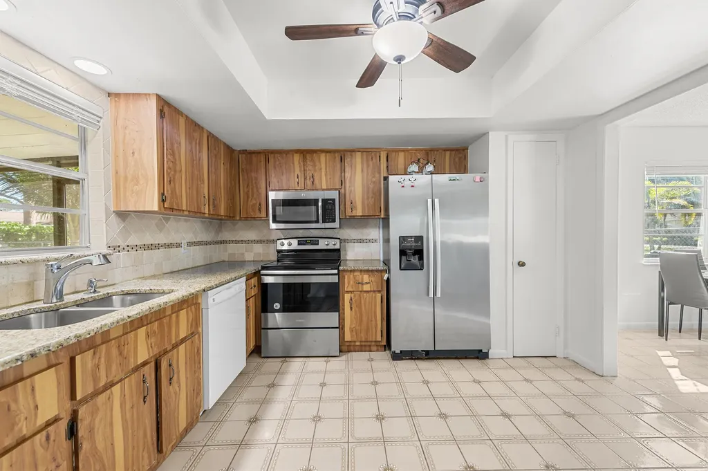357 NW Hogan Street Port St Lucie FL 34983